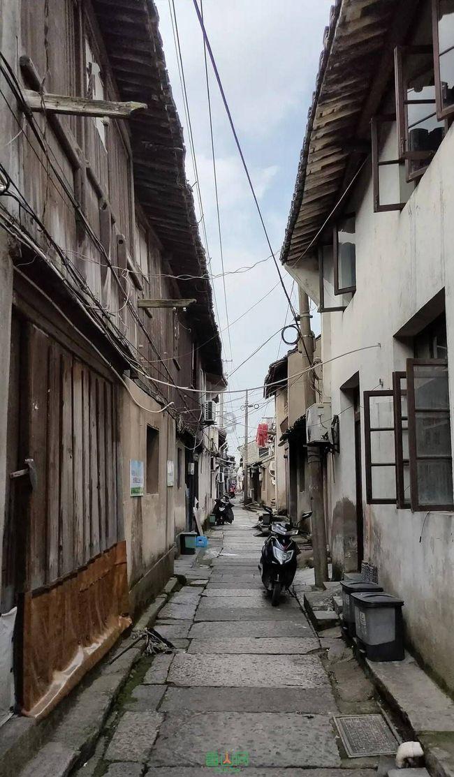用来玩大型单机游戏的台式机，装什么显卡什么主板什么CPU好？游戏画面